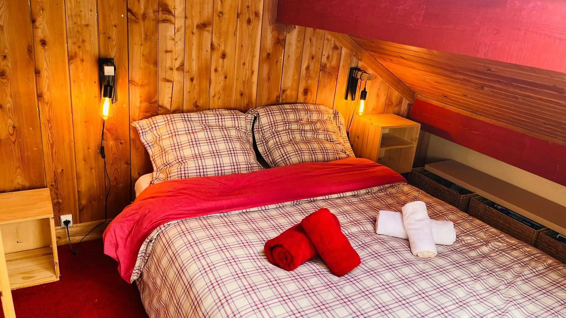 Chalet Chaleureux A Ax-Les-Thermes Avec Vue Sur La Montagne